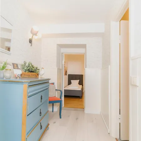 Apartment Admiralskoje Direkt Am Hafen *